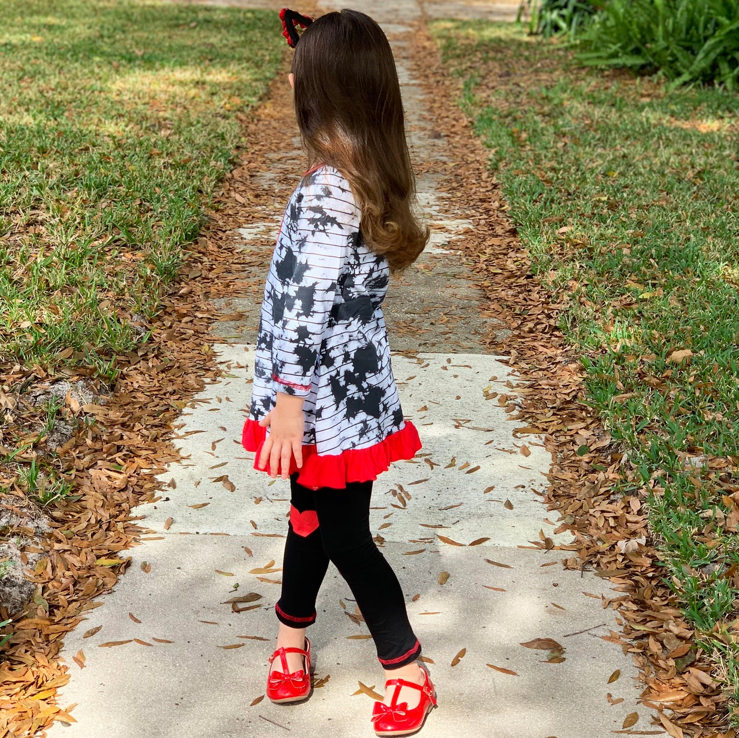 AnnLoren Girls Valentine's Day Heart Tie Dye Outfit